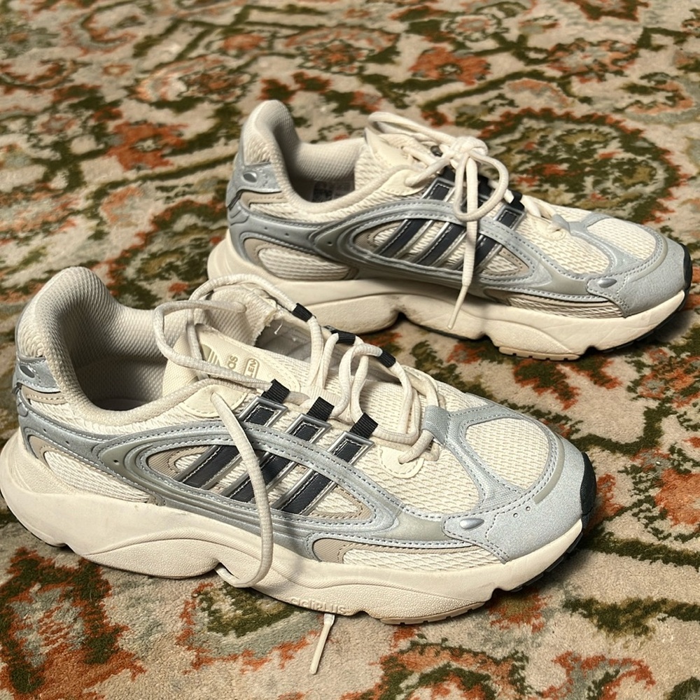 Adidas Mens White and Gray Sneakers